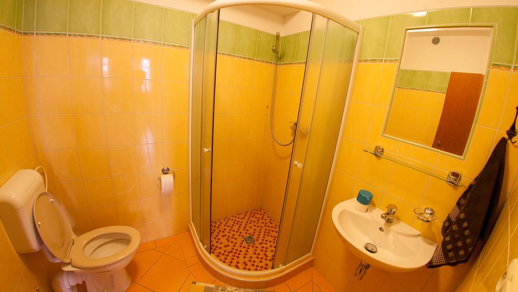 Penzion Zatisi Mikulov Quarto foto