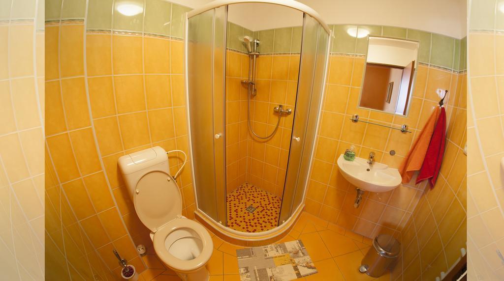 Penzion Zatisi Mikulov Quarto foto